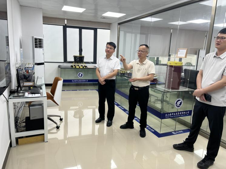 市濱海投資集團(tuán)公司黨委副書(shū)記、總經(jīng)理梁亮帶隊(duì)赴臺(tái)山海洋發(fā)展集團(tuán)考察調(diào)研